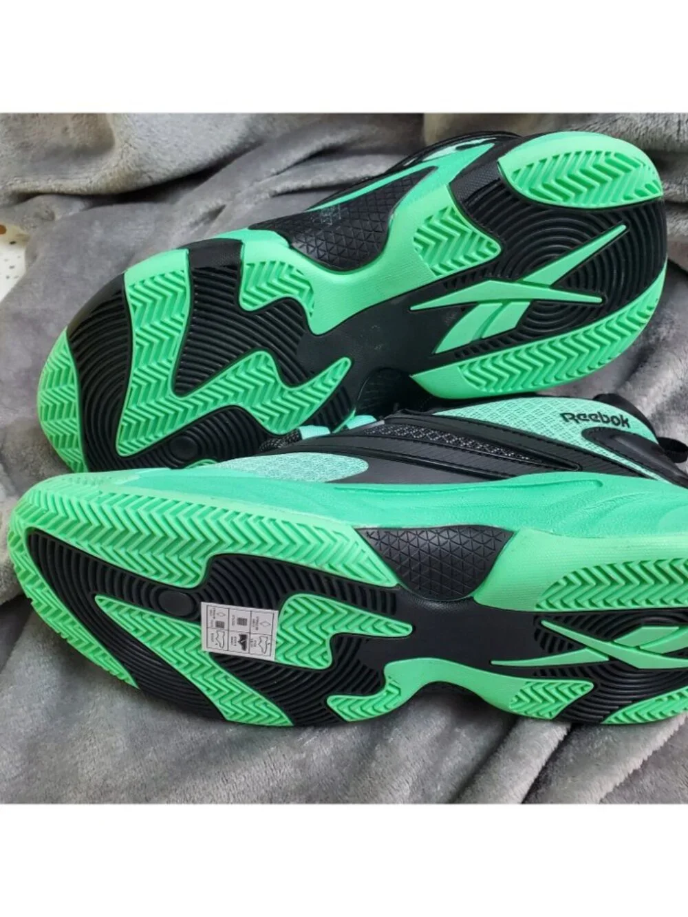 Reebok Zone Breaker Basketball Sneakers Womens Size 8 High Top Black Green Shoes